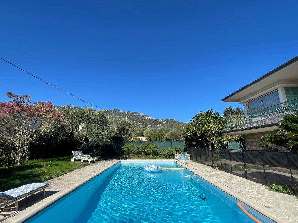 Bas De Villa Avec Acces Piscine Pres De Nice Cannes Monaco Carros Bagian luar foto